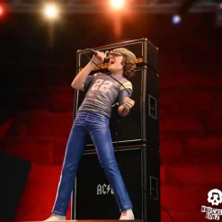 AC/DC - Brian Johnson Rock Iconz 1/9th Scale Statue
