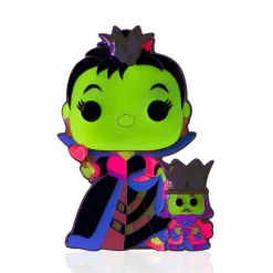 Alice in Wonderland - Queen and King of Hearts Glow-in-the-Dark 4
