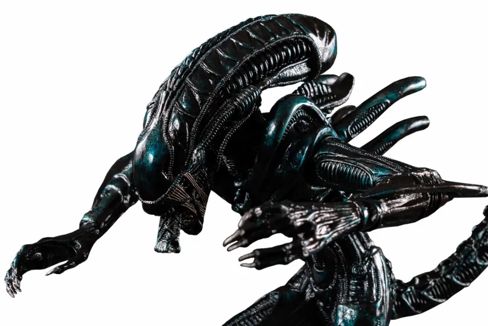 Aliens - Blue Alien Warrior Water Attack 1/6th Scale Diorama Statue