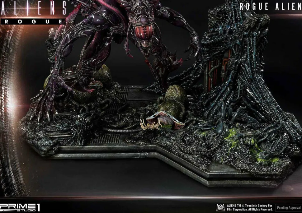 Aliens - Rogue Alien Battle 26” Diorama Statue