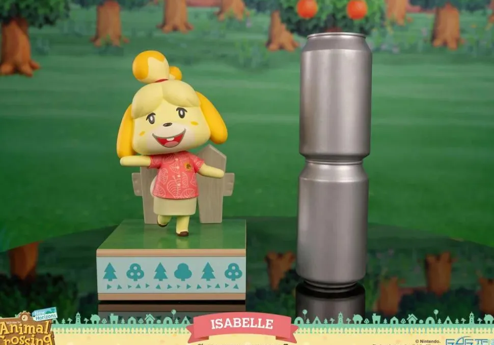 Animal Crossing: New Horizons - Isabelle 8" PVC Statue