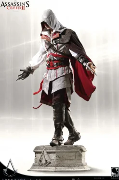 Assassin's Creed II - Ezio Auditore Prestige Line 1/2 Scale Statue