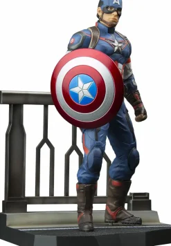 Avengers 2: Age of Ultron - Captain America 1/9th Scale Action Hero Vignette Model Kit Statue