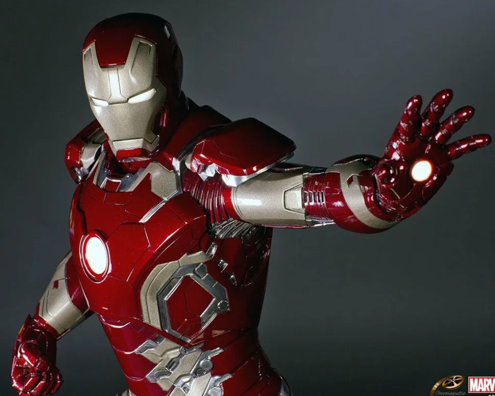 Avengers 2: Age of Ultron - Iron Man Mark 43 Cinemaquette Statue