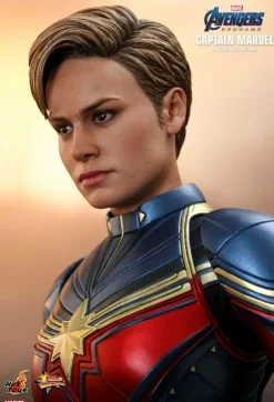 Avengers 4: Endgame - Captain Marvel 1/6th Scale Hot Toys Action Figure (Int Sales Only)