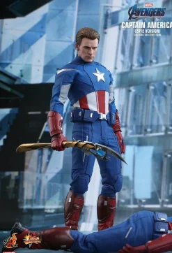 Avengers 4: Endgame - Captain America 2012 Version 1/6th Scale Hot Toys Action Figure