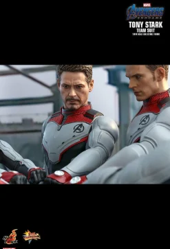 Avengers 4: Endgame - Tony Stark in Team Suit 1/6th Scale Hot Toys Action Figure
