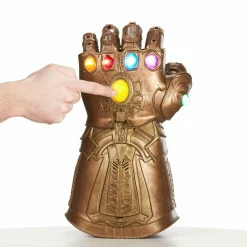 Avengers 3: Infinity War - Infinity Gauntlet Marvel Legends 1:1 Scale Life-Size Prop Replica
