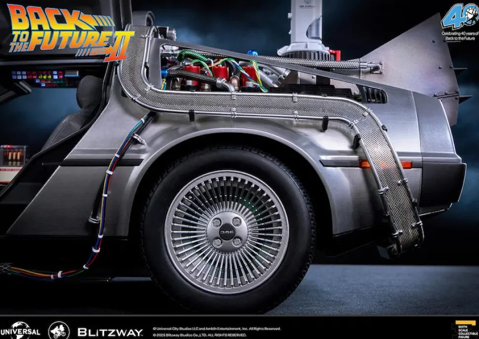 Back to the Future Part II - DeLorean Time Machine 1/6th Scale Action Figure Vehicle Replica