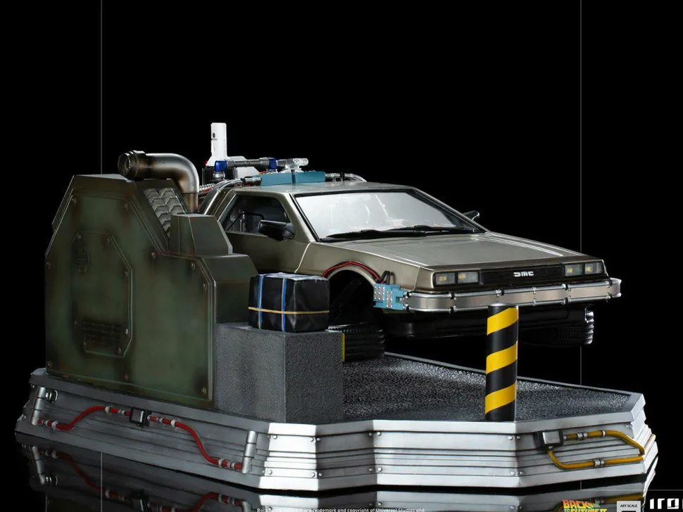 Back to the Future Part II - DeLorean 1/10th Scale Statue