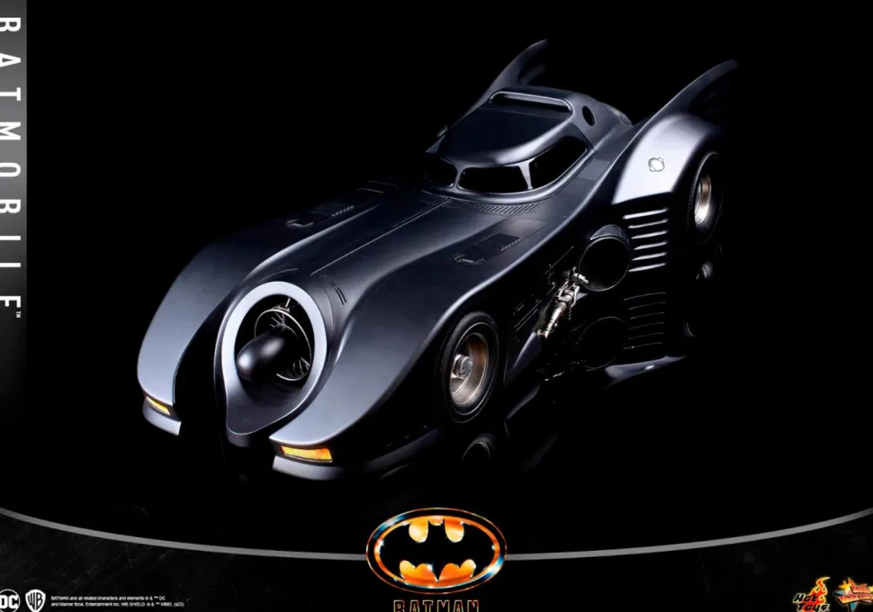 Batman (1989) - Batmobile 1/6th Scale Hot Toys Replica