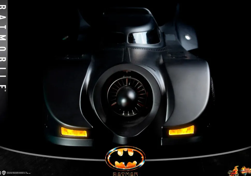 Batman (1989) - Batmobile 1/6th Scale Hot Toys Replica