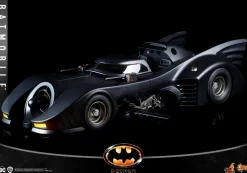 Batman (1989) - Batmobile 1/6th Scale Hot Toys Replica