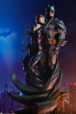 Batman - Batman & Catwoman 20” Diorama Statue