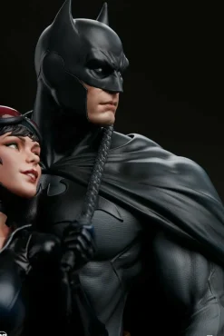 Batman - Batman & Catwoman 20” Diorama Statue