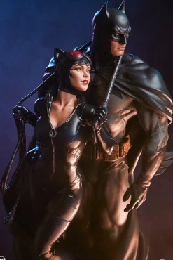 Batman - Batman & Catwoman 20” Diorama Statue