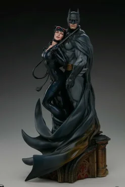 Batman - Batman & Catwoman 20” Diorama Statue