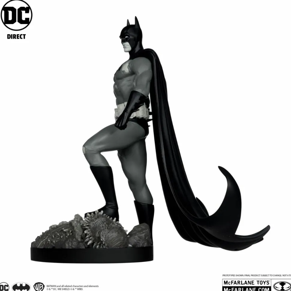 Batman - Batman by Bjorn Barends Black & White 1/10th Scale Statue