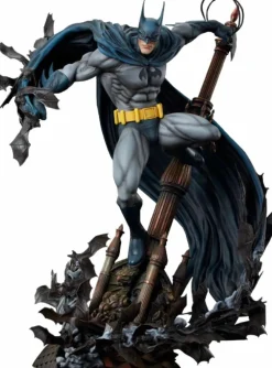 Batman - Batman by Martin Canale Premium Format Statue