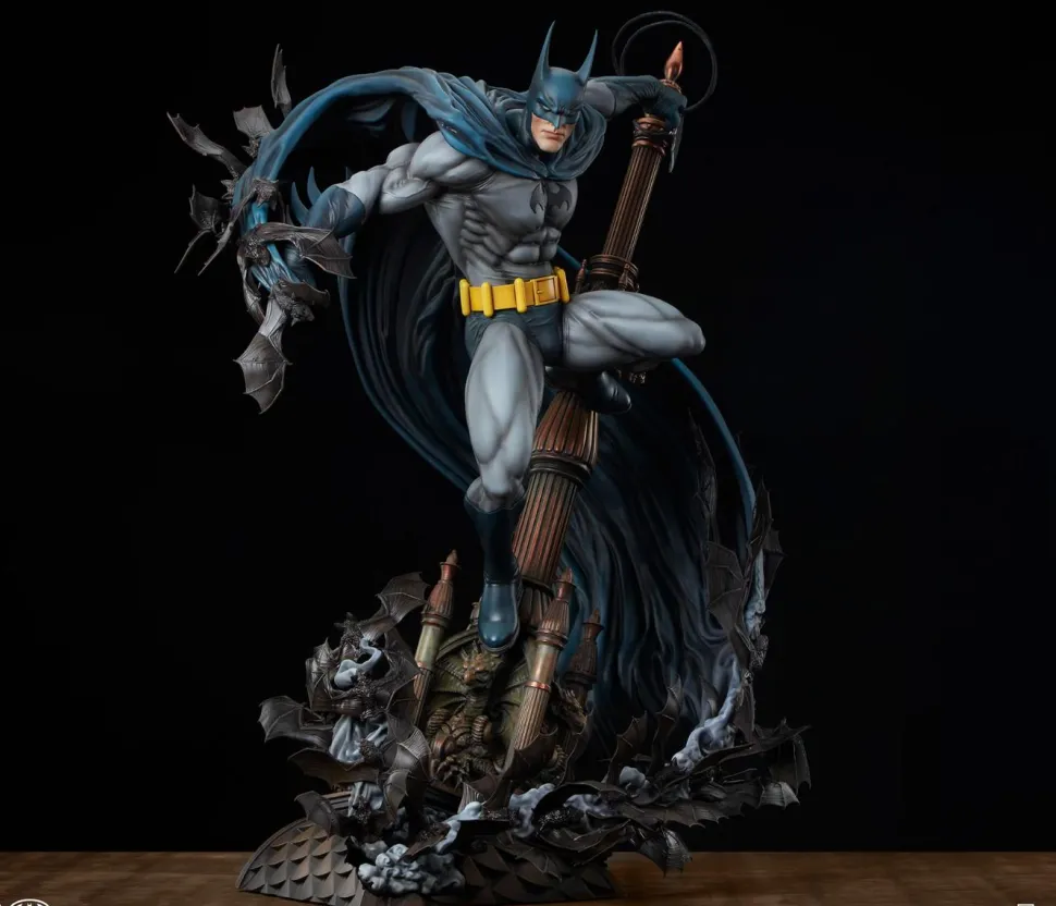 Batman - Batman by Martin Canale Premium Format Statue
