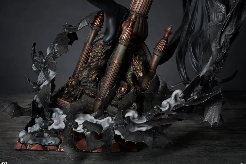 Batman - Batman by Martin Canale (Black Variant) Premium Format Statue (Sideshow Exclusive)