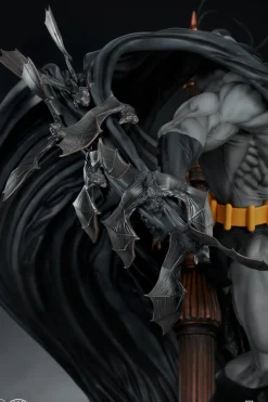 Batman - Batman by Martin Canale (Black Variant) Premium Format Statue (Sideshow Exclusive)
