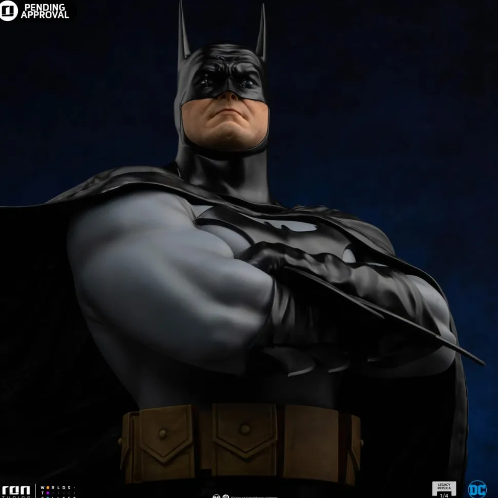 Batman - Batman (DC Trinity) Legacy Replica 1/4 Scale Statue