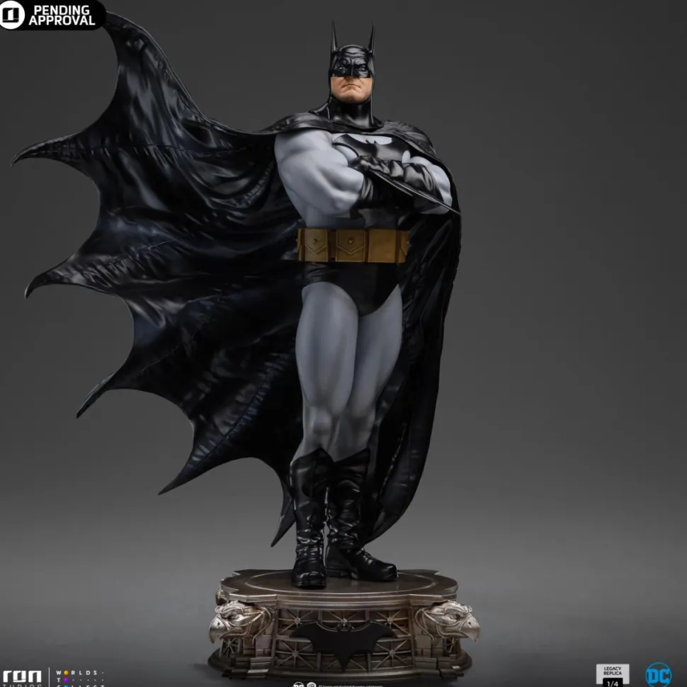 Batman - Batman (DC Trinity) Legacy Replica 1/4 Scale Statue
