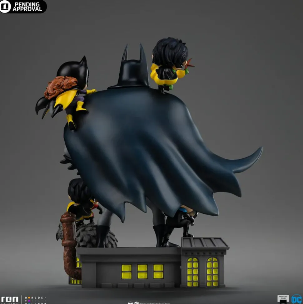 Batman - Batman Family Icons Animated Deluxe 1/10th Scale Statue