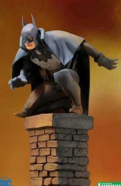 Batman - Batman Gotham by Gaslight 1/10th Scale ArtFX Statue