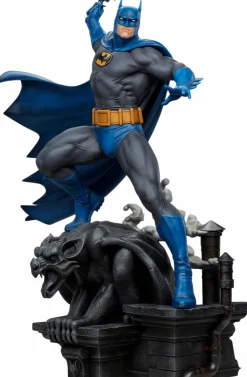 Batman - Batman (Retro Edition) 1/4 Scale Maquette Statue