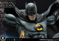 Batman - Batman vs The Joker 1/3 Scale Statue
