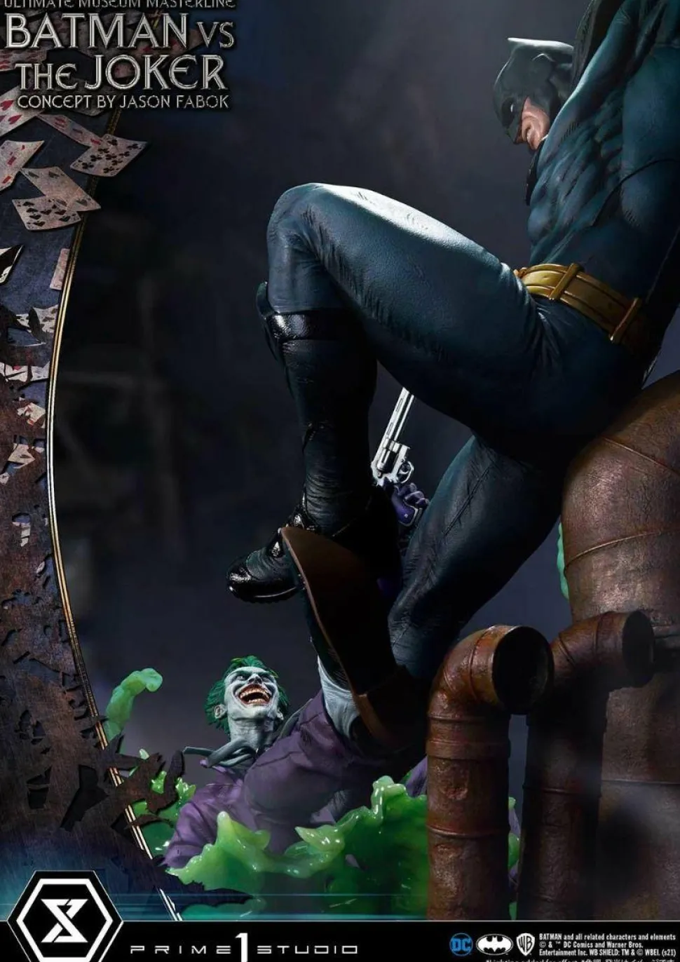 Batman - Batman vs The Joker 1/3 Scale Statue