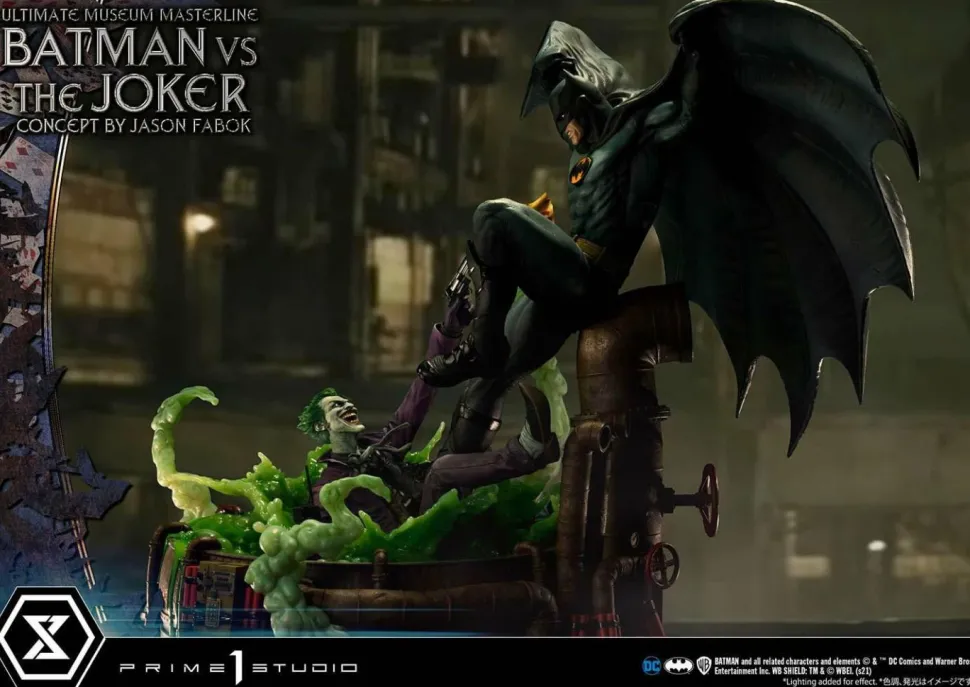 Batman - Batman vs The Joker 1/3 Scale Statue
