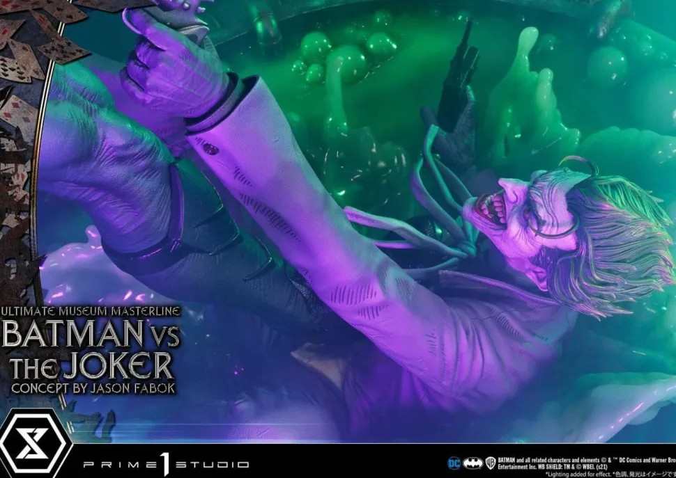 Batman - Batman vs The Joker 1/3 Scale Statue