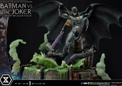 Batman - Batman vs The Joker 1/3 Scale Statue