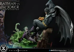 Batman - Batman vs The Joker 1/3 Scale Statue