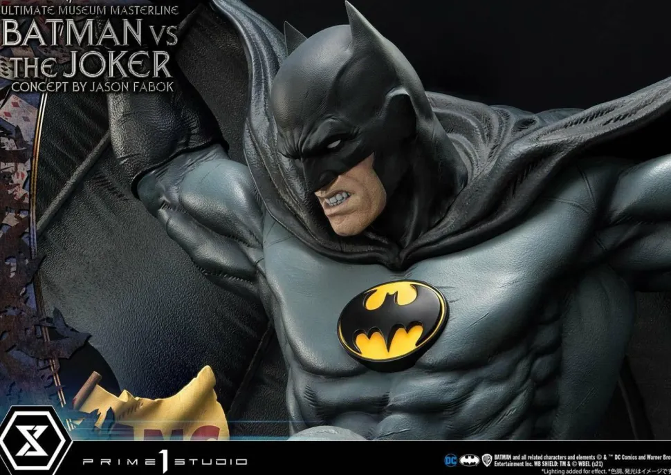 Batman - Batman vs The Joker 1/3 Scale Statue
