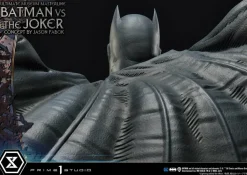 Batman - Batman vs The Joker 1/3 Scale Statue