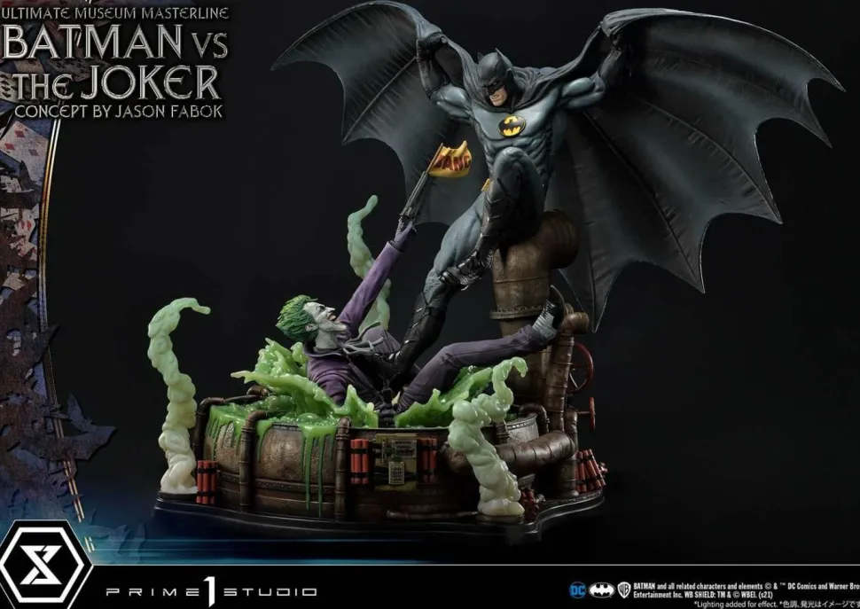 Batman - Batman vs The Joker 1/3 Scale Statue