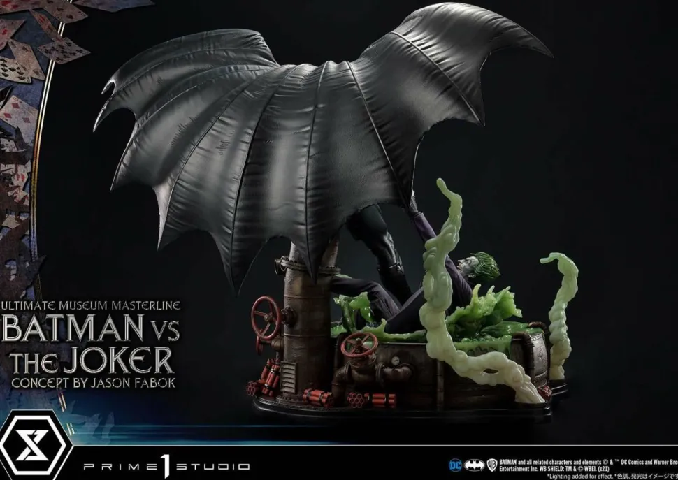 Batman - Batman vs The Joker 1/3 Scale Statue