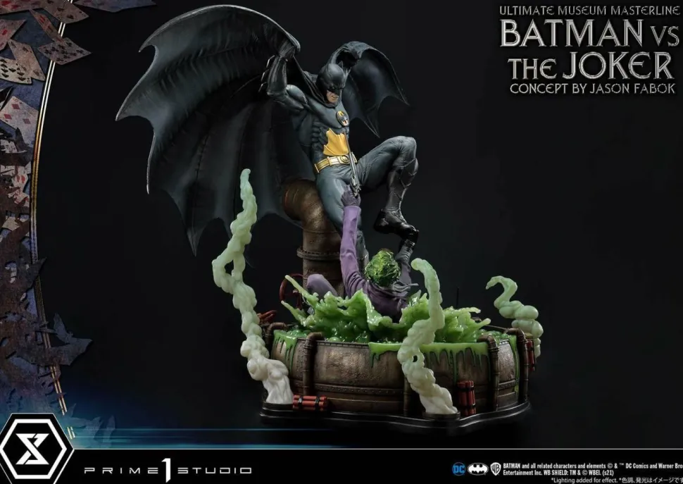 Batman - Batman vs The Joker 1/3 Scale Statue