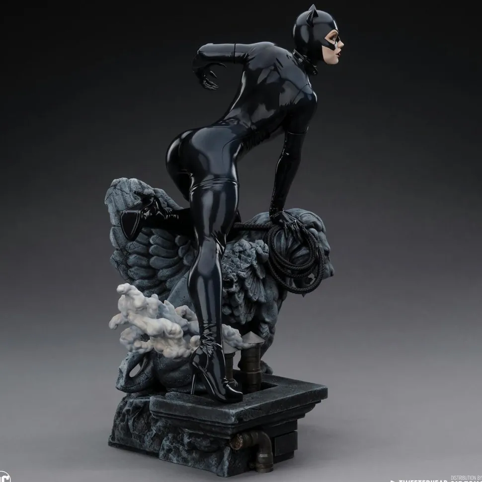 Batman - Catwoman 1/4 Scale Maquette Statue