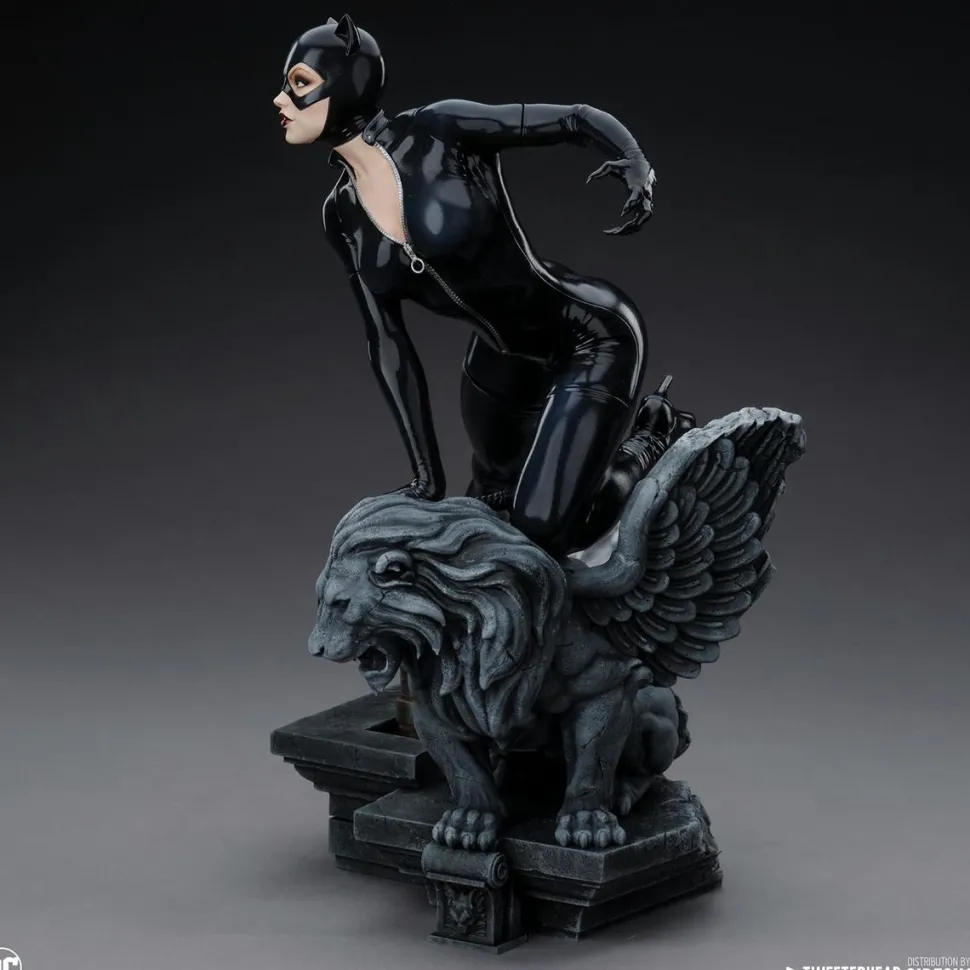 Batman - Catwoman 1/4 Scale Maquette Statue