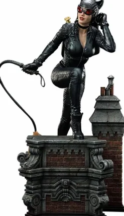 Batman - Catwoman 1/3 Scale Statue by Lee Bermejo