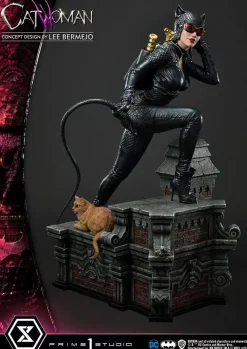 Batman - Catwoman 1/3 Scale Statue by Lee Bermejo
