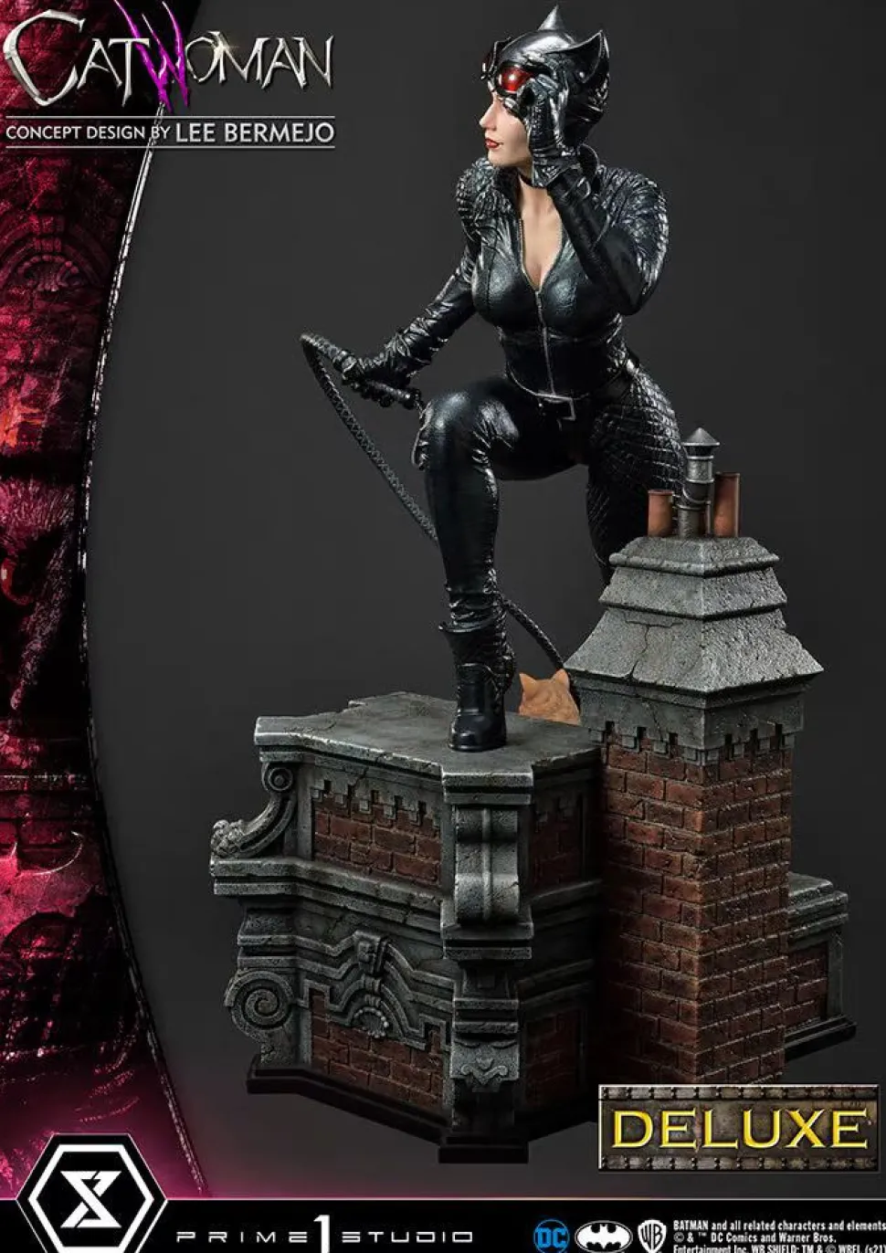 Batman - Catwoman Deluxe 1/3 Scale Statue by Lee Bermejo