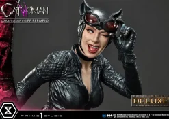 Batman - Catwoman Deluxe 1/3 Scale Statue by Lee Bermejo