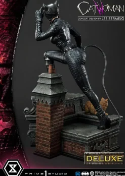 Batman - Catwoman Deluxe 1/3 Scale Statue by Lee Bermejo