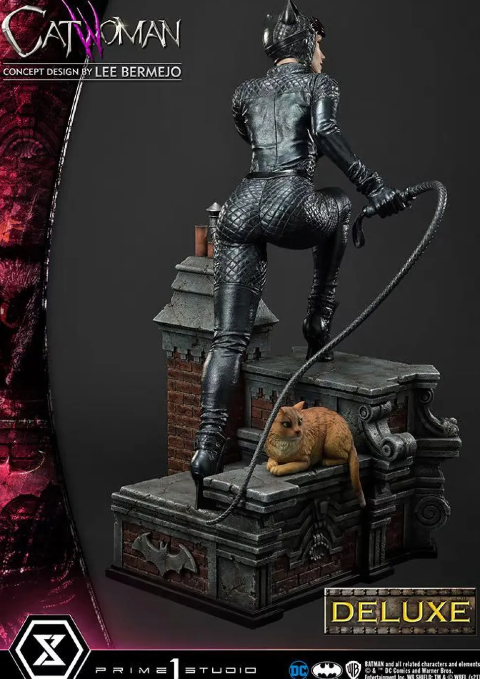 Batman - Catwoman Deluxe 1/3 Scale Statue by Lee Bermejo